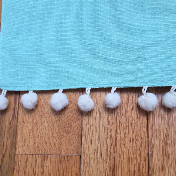 Tabitha Webb Spring Embroidered Table Runner - Picture 11 of 13